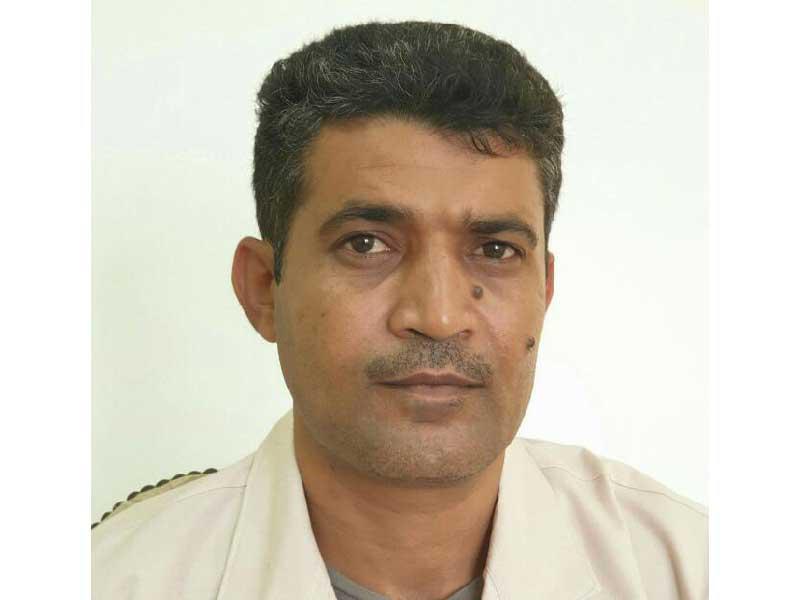 الفنان التشكيلي اليمني وسام العنسي