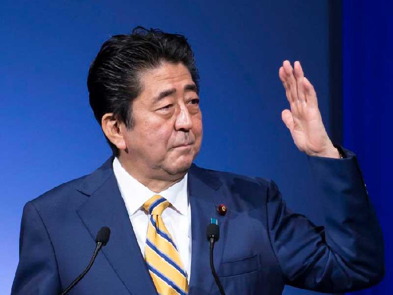 رئيس الوزراء الياباني، شينزوا آبي