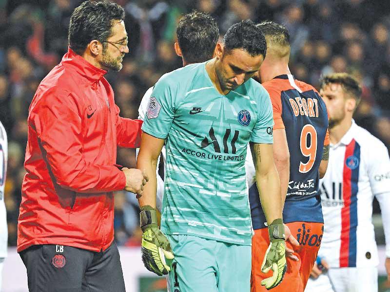 كيلور نافاس يتلقى العلاج 