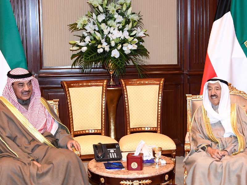 الأمير مستقبلاً رئيس مجلس الوزراء أمس