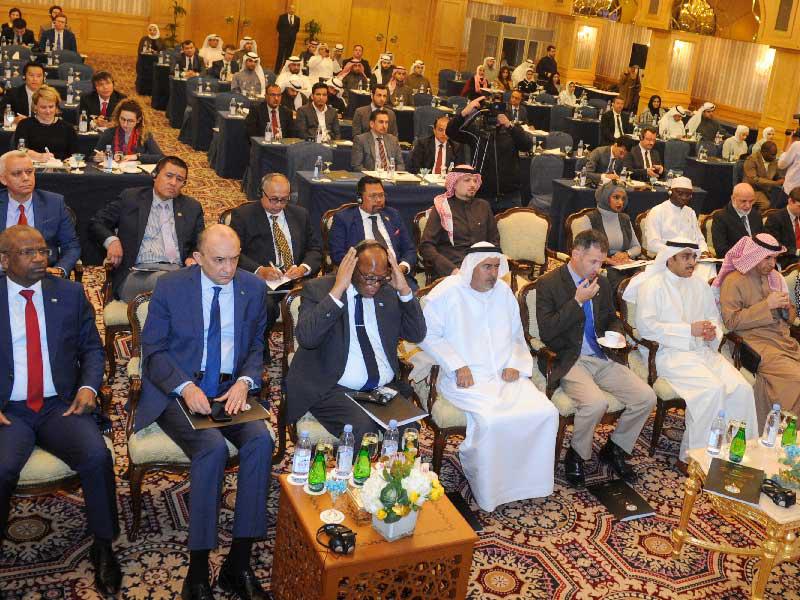 جانب من المشاركين في الورشة