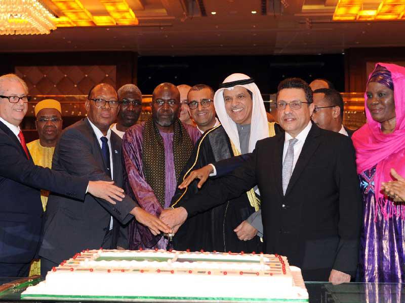 السعيد مع السفير إمباكي والسفير المصري