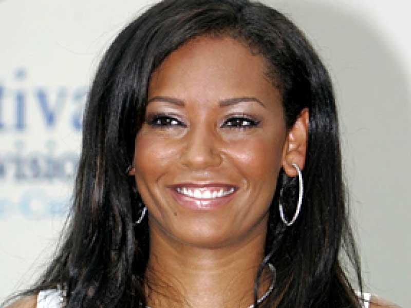 المغنية السمراء ميلاني براون