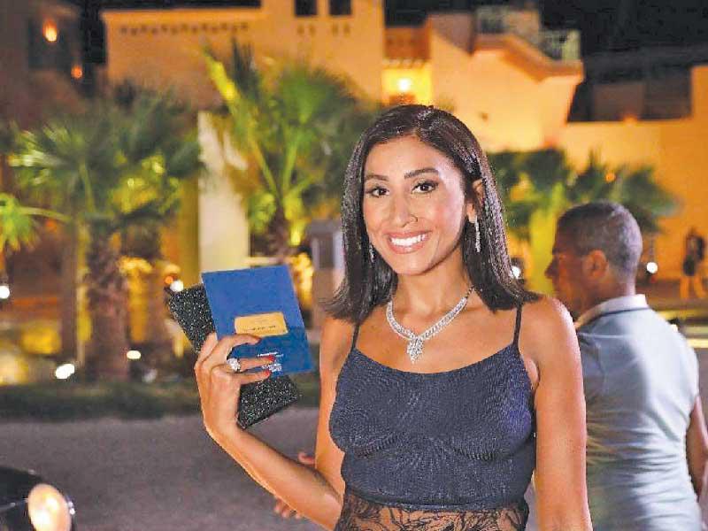 الفنانة دينا الشربيني