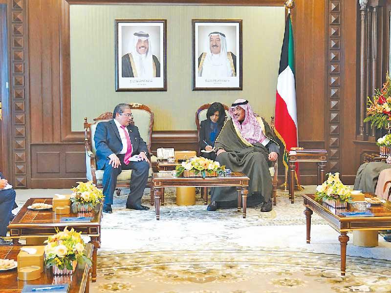 رئيس الوزراء مستقبلاً وزير الخارجية الثاني في بروناي أمس 