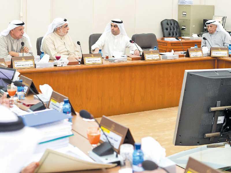 «الميزانيات» في اجتماعها أمس