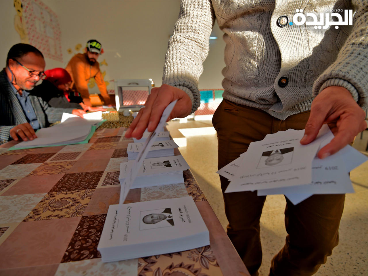 جانب من عملية الاقتراع