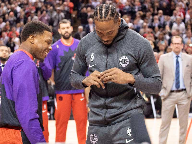 لينارد نجم كليبرز يرتدي الخاتم