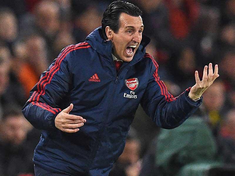 الإسباني أوناي إيمري المدير الفني السابق لفريق أرسنال الإنكليزي لكرة القدم،