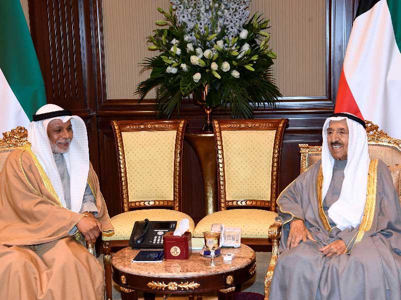 الأمير مستقبلاً المطاوعة أمس