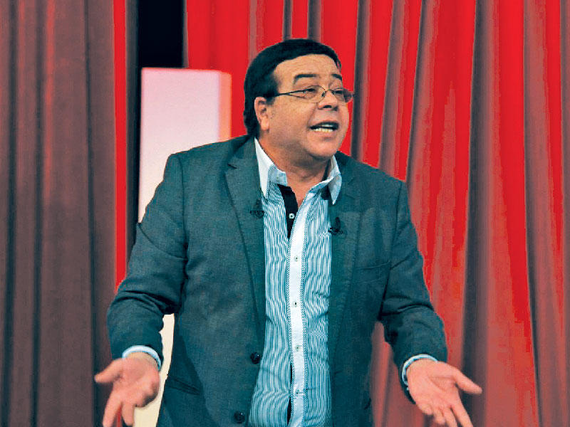 الممثل أحمد آدم 