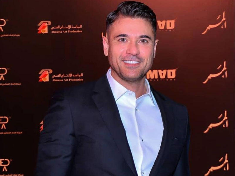 الفنان أحمد عز