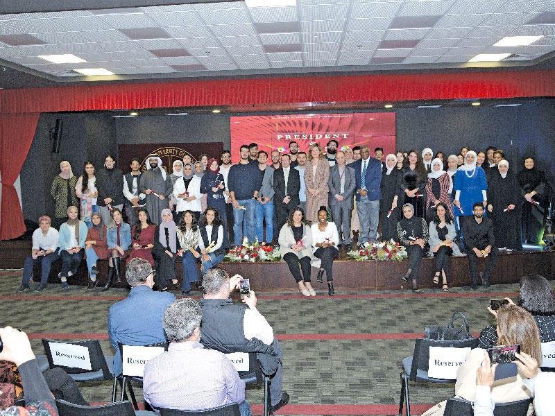 الطلبة المتفوقون