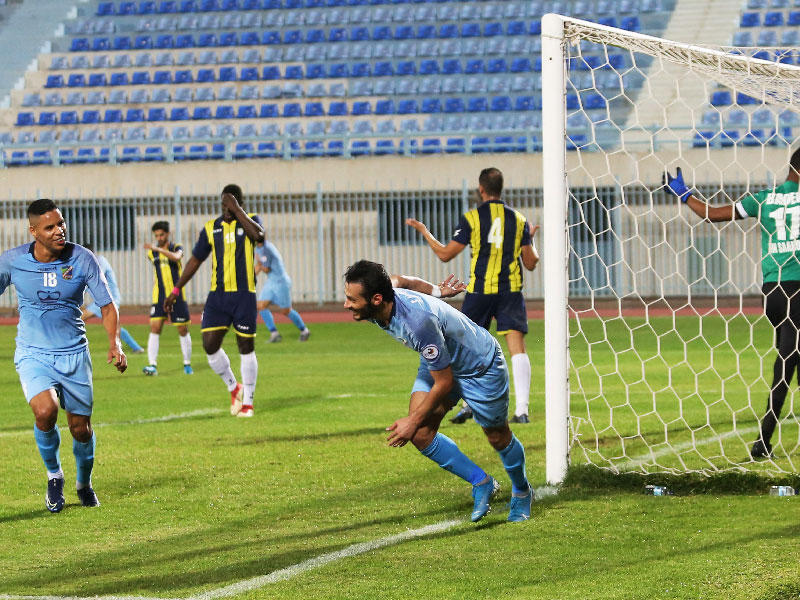 تسجيل أحد أهداف السالمية في مرمى الساحل