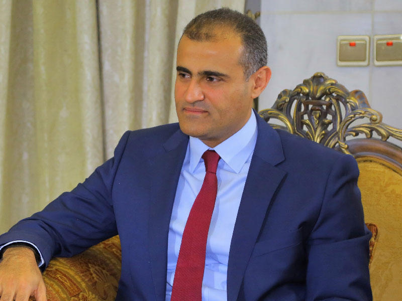 وزير الخارجية اليمني محمد الحضرمي