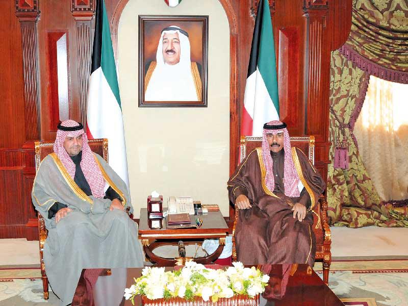 ولي العهد مستقبلاً نائب رئيس مجلس الوزراء وزير الداخلية وزير الدولة لشؤون مجلس الوزراء انس الصالح أمس