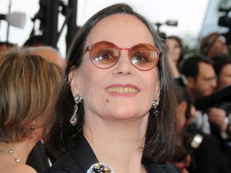  النجمة الفرنسية كلودين أوجيه