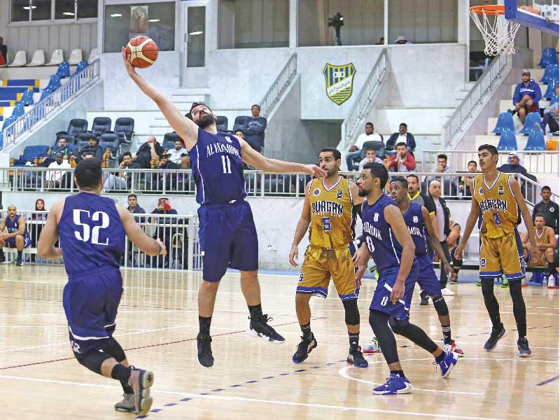 جانب من مباراة اليرموك والساحل