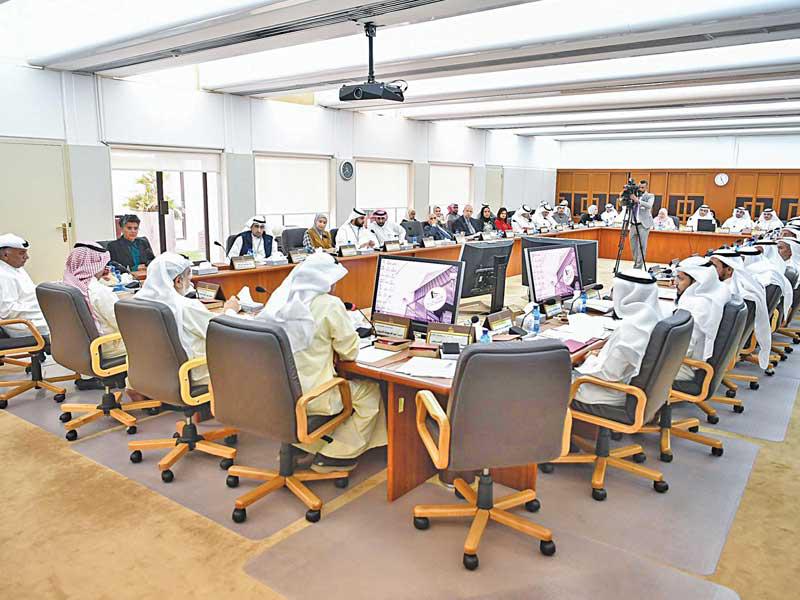 اجتماع سابق للجنة الميزانيات