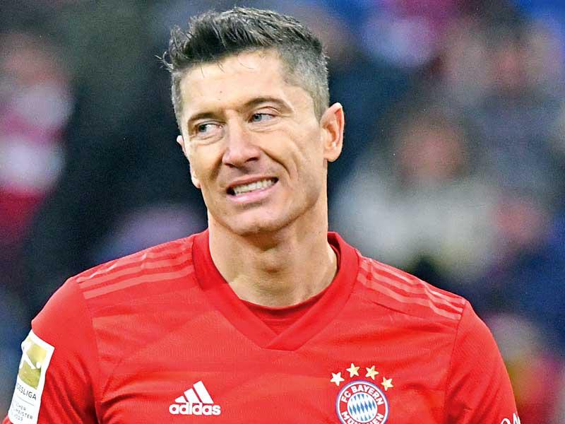 هداف نادي بايرن ميونيخ والدوري الألماني لكرة القدم روبرت ليفاندوفسكي 