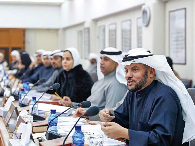 لجنة الميزانيات في اجتماعها أمس