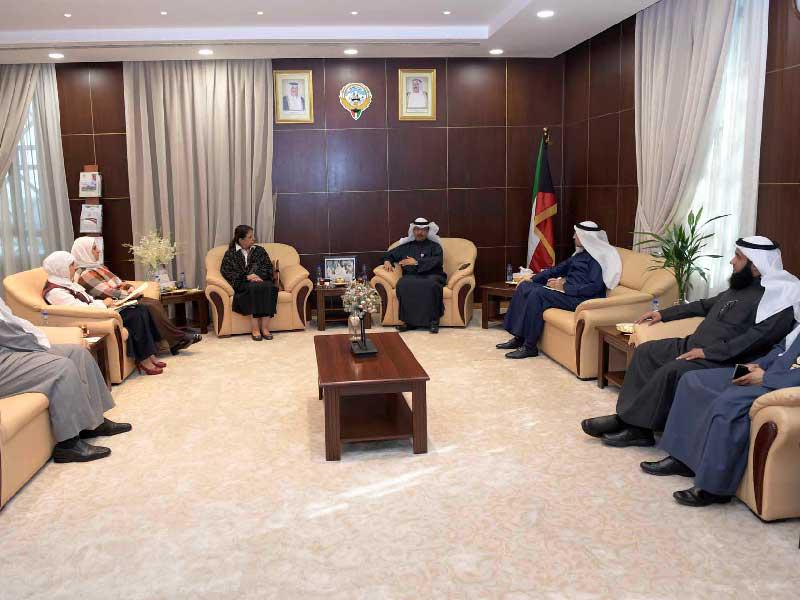 المشاركون في اجتماع «بيت الزكاة» و«شؤون الإعاقة»