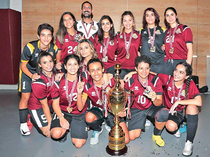 فريق AUK لكرة الصالات وكأس البطولة