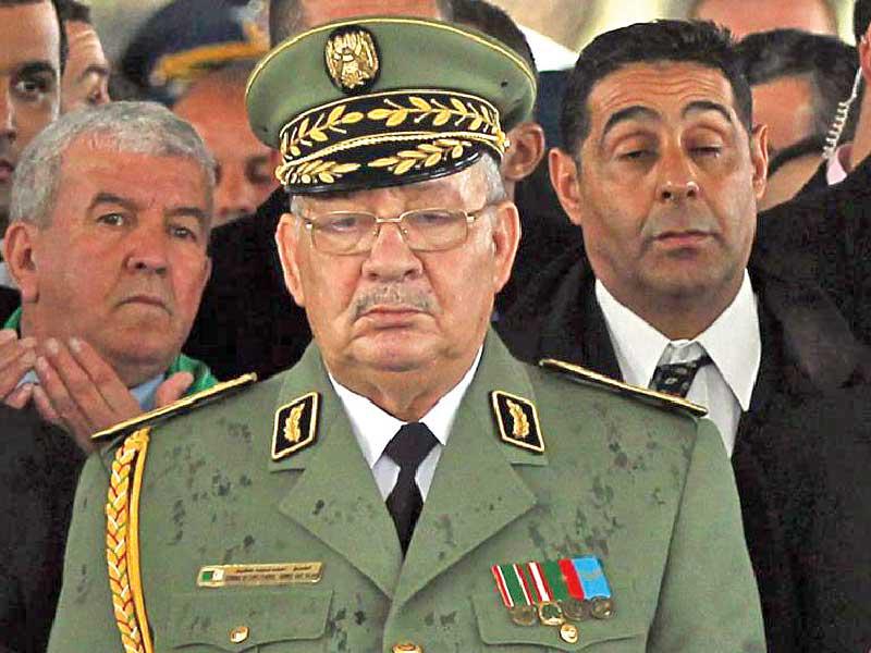 لنائب وزير الدفاع رئيس أركان الجيش الجزائري الفريق أحمد قايد صالح