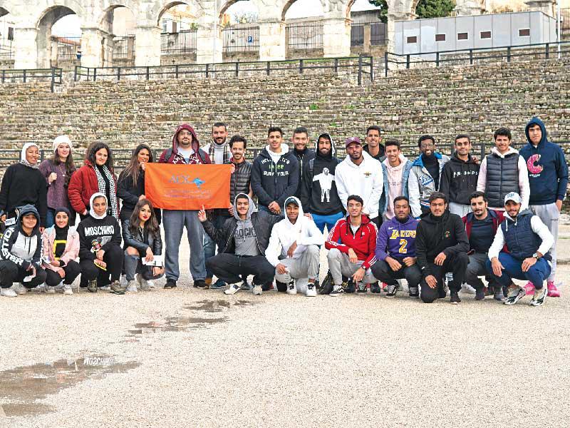 صورة جماعية للفريق المشارك في الرحلة