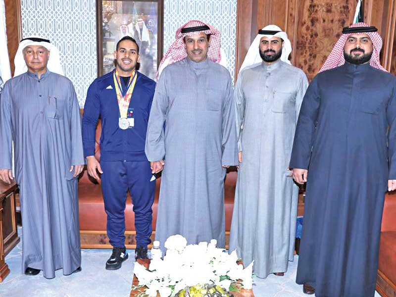 المدير العام للهيئة العامة للرياضة حمود فليطح مستقبلا النجدى