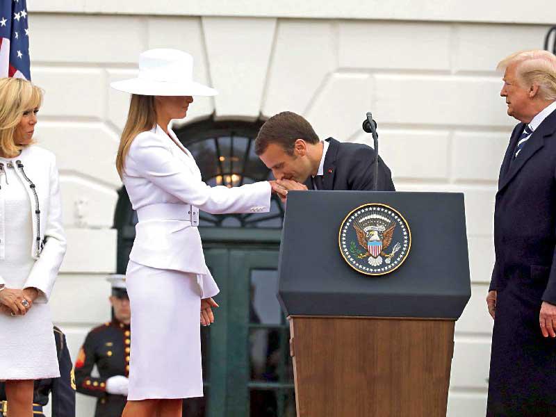 الرئيس الأميركي دونالد ترامب و نظيره الفرنسي إيمانويل ماكرون 