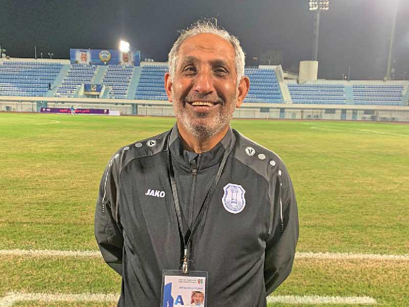 مشرف الفريق الأول لكرة القدم بنادي اليرموك، يوسف العنزي