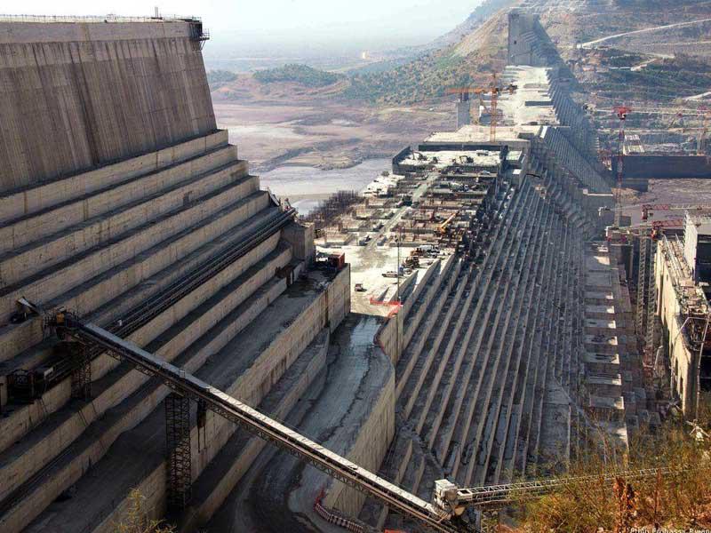 مشروع سد النهضة الذي تشيده اثيوبيا على ضفاف نهر النيل
