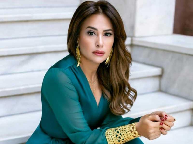 النجمة هند صبري