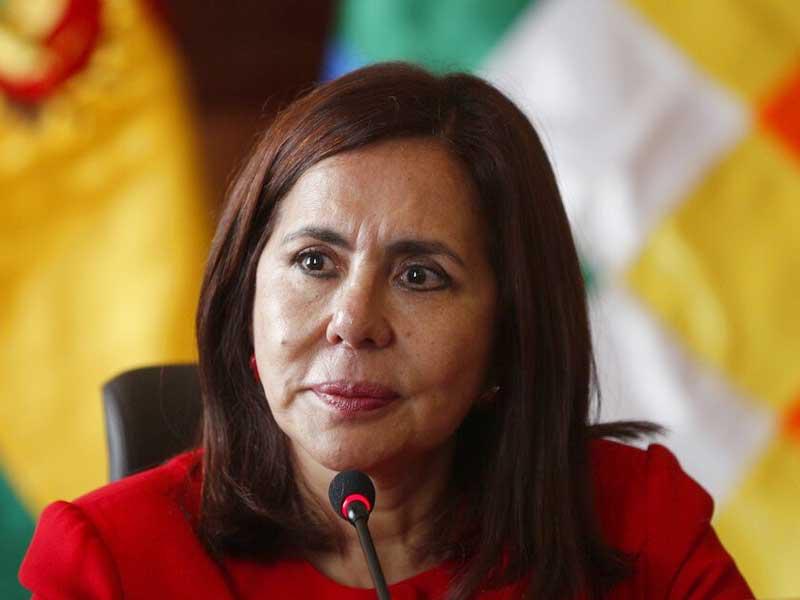 كارين لونغاريك وزيرة الخارجية المكلفة في بوليفيا