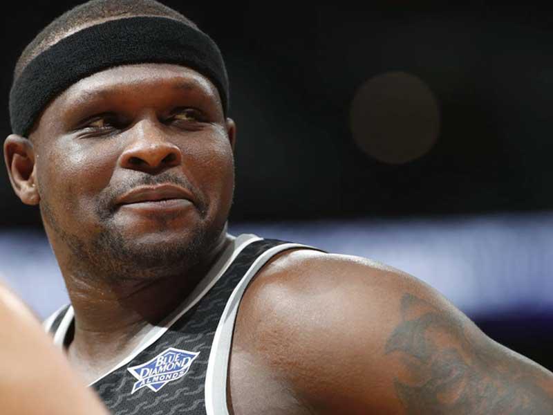 اللاعب زاك راندولف احد نجوم دوري كرة السلة الأميركي للمحترفين 