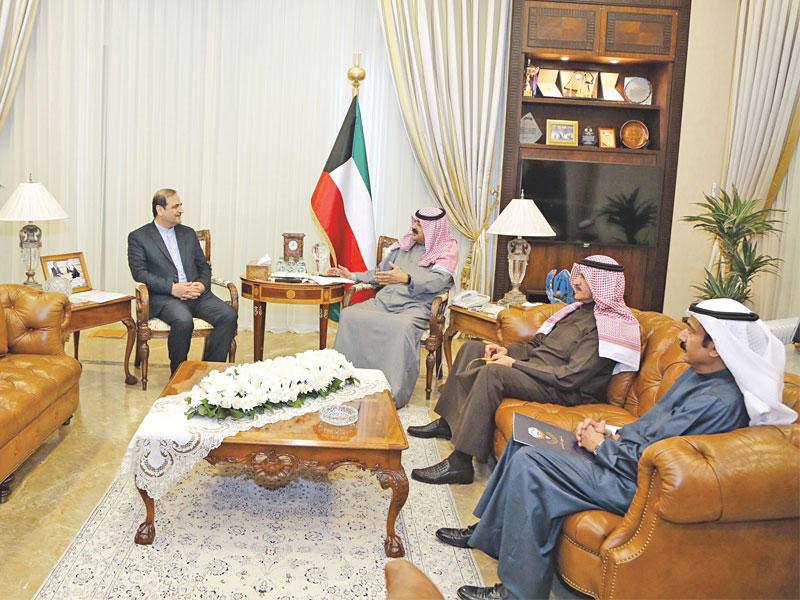 الجارالله ملتقياً السفير الإيراني لدى البلاد أمسn