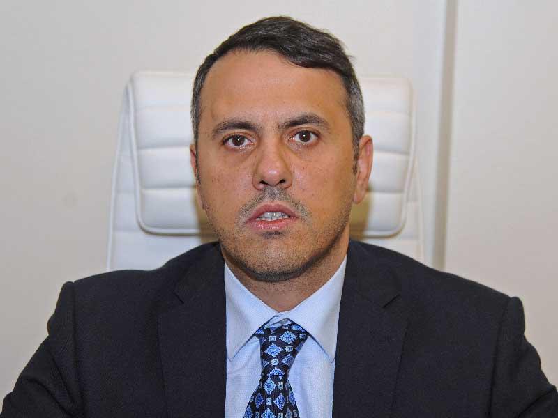 رئيس وحدة المسالك البولية بمستشفى جابر للقوات المسلحة  د. محمد الغانم