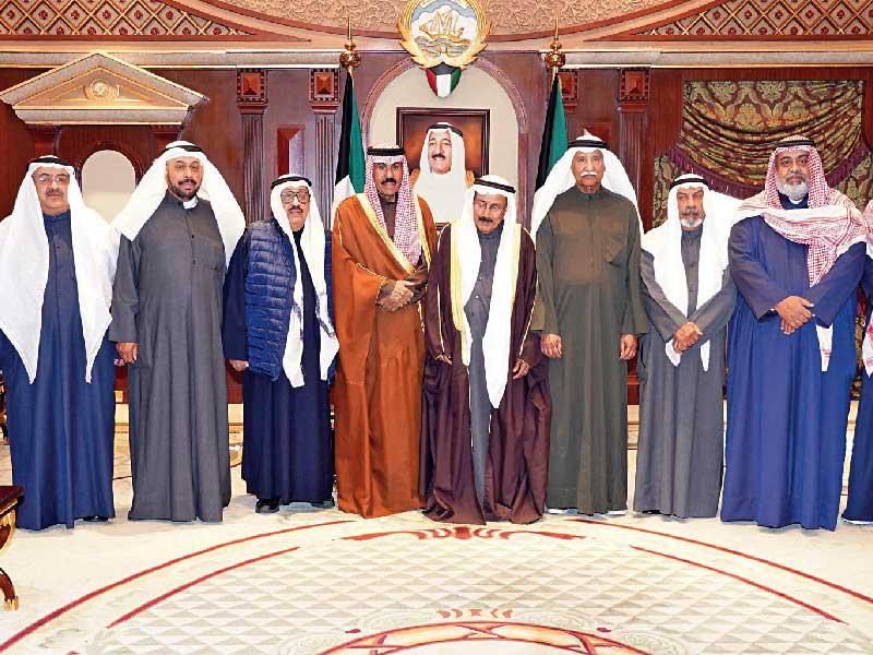 ولي العهد مستقبلاً عائلتي المفرج والمهينيn