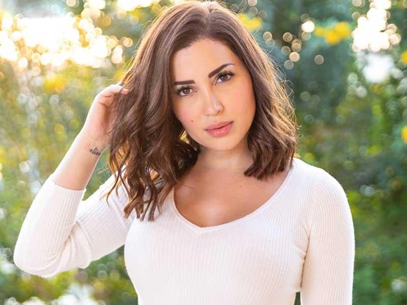 الفنانة نسرين طافش