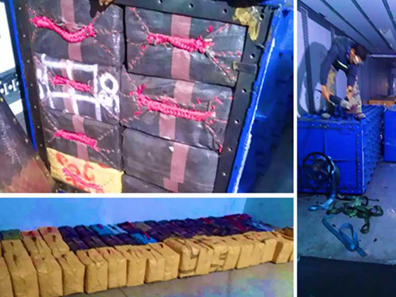 لحظ ضبط شحنة مخدرات في ميناء طنجة البحري