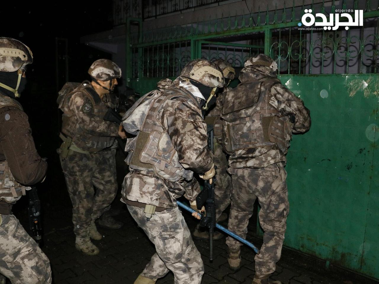 جانب من مداهمات السلطات التركية