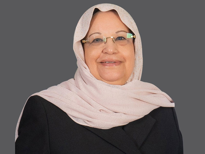 أستاذة التاريخ الحديث والمعاصر في جامعة الكويت د. فتوح عبدالمحسن الخترش