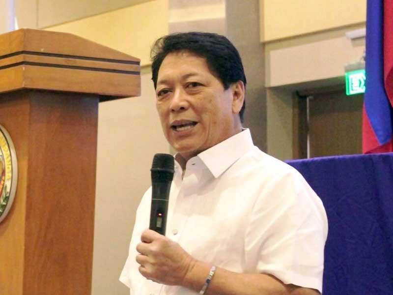 وزير العمل الفلبيني سيلفستر بيلو