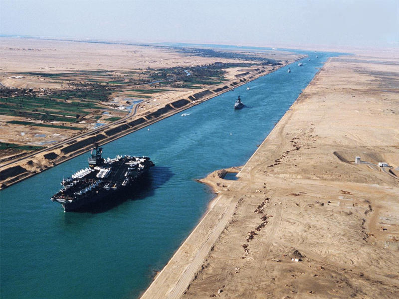 قناة السويس