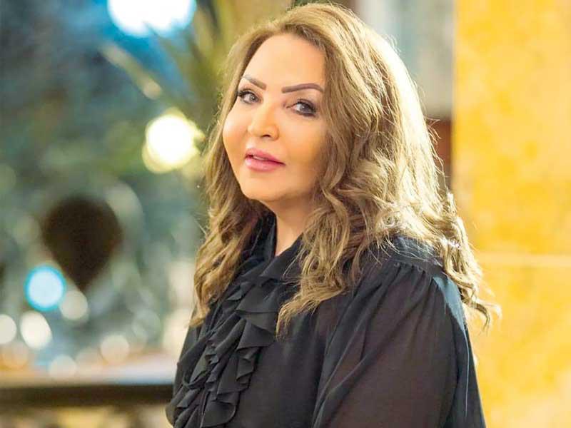 الفنانة طيف