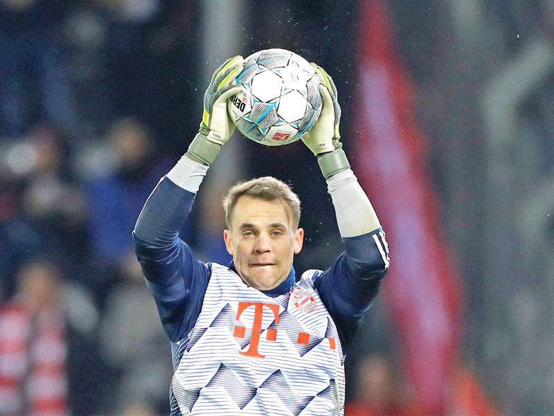 حارس مرمى وقائد نادي بايرن ميونخ الألماني لكرة القدم، مانويل نوير