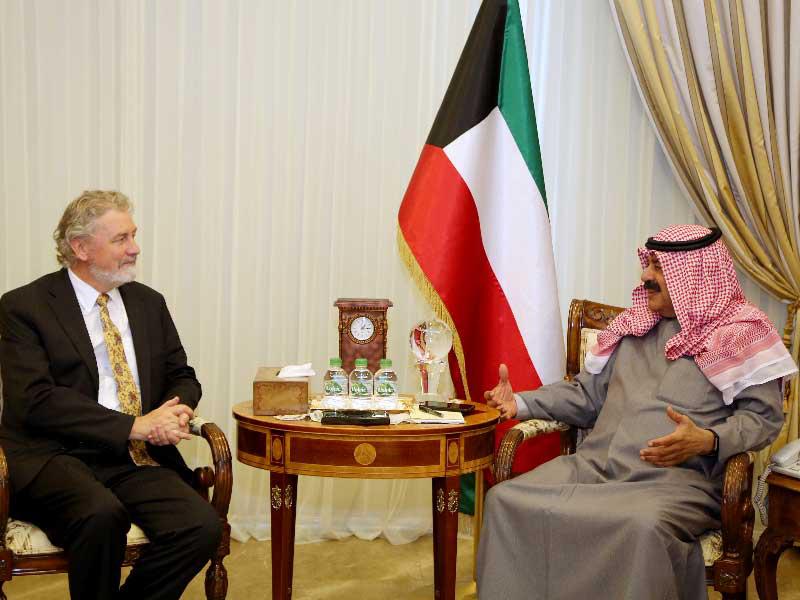 نائب وزير الخارجية خالد الجارالله مستقبلاً القائم بأعمال سفارة الولايات المتحدة لدى الكويت لاري ميموت أمس