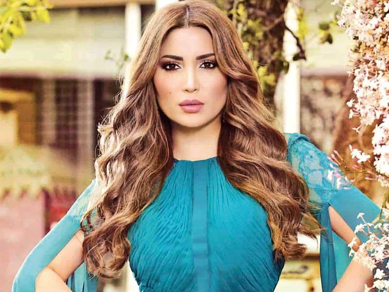 الفنانة نسرين طافش