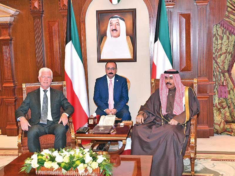  سمو ولي العهد الشيخ نواف الأحمد مستقبلاً سفير ألمانيا أمس